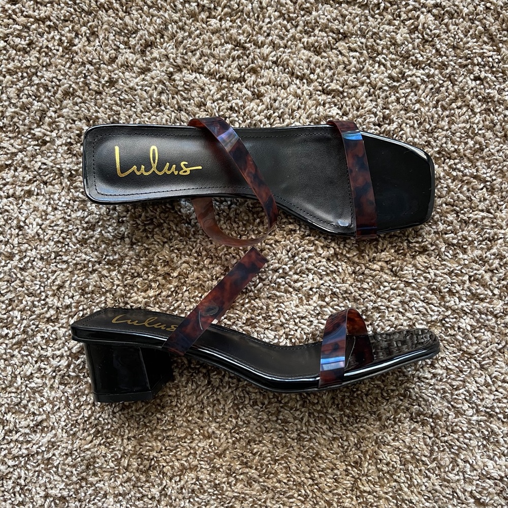 Lulu’s size 8.5 heel sandals